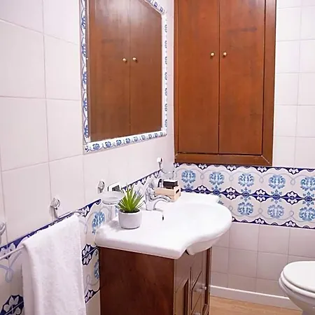 Acomodação com café da manhã  Quisi - Centro 3*